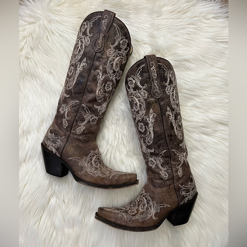 Elegant Brown Embroidered Heeled Boots